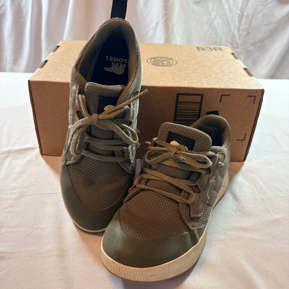 Sorel Out N About III Low Waterproof Sneakers Womens 7 Sage Green Mesh Rubber